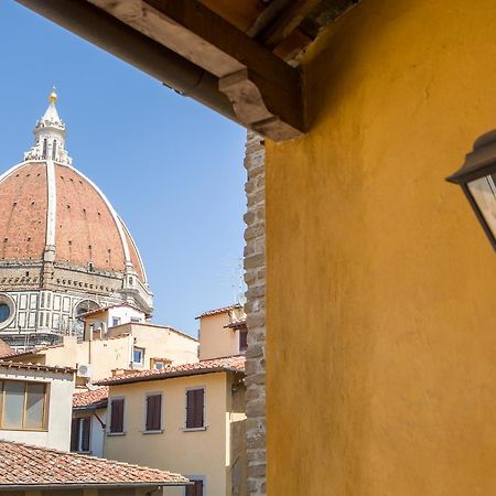 Typical Florentine Apartment ฟลอเรนซ์ ภายนอก รูปภาพ