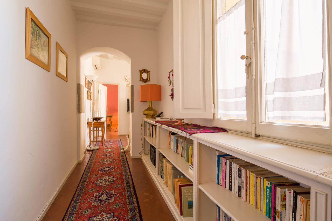Typical Florentine Apartment ฟลอเรนซ์ ภายนอก รูปภาพ