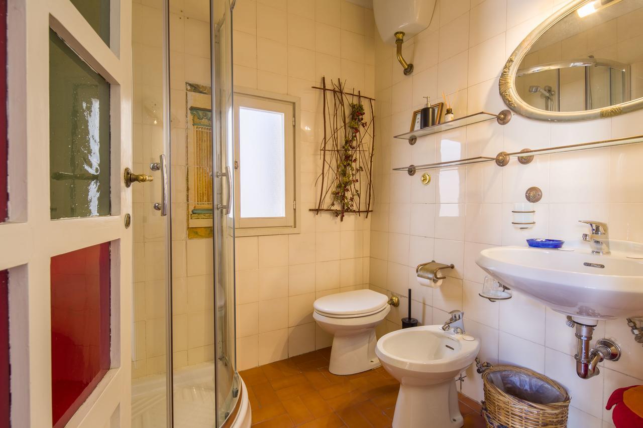 Typical Florentine Apartment ฟลอเรนซ์ ภายนอก รูปภาพ