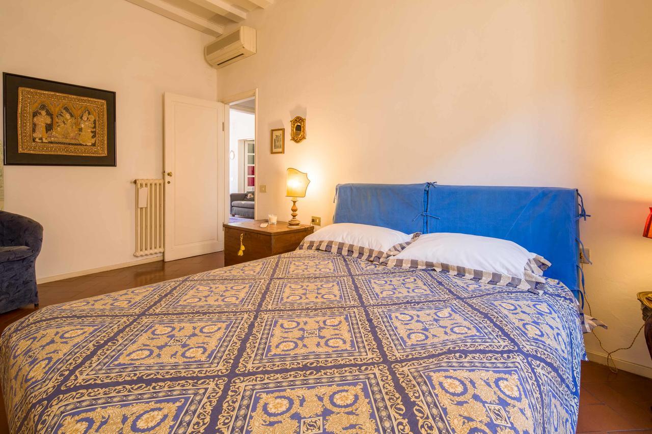 Typical Florentine Apartment ฟลอเรนซ์ ภายนอก รูปภาพ