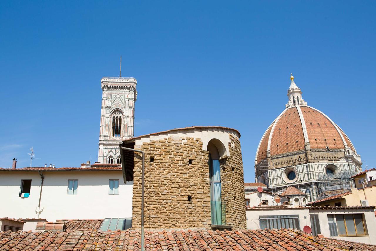 Typical Florentine Apartment ฟลอเรนซ์ ภายนอก รูปภาพ